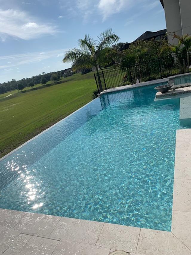 Pool and spa maintenance in Apollo Beach